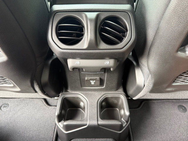 New 2025 Jeep Gladiator Mojave w/ Steel Bumper Group image 19