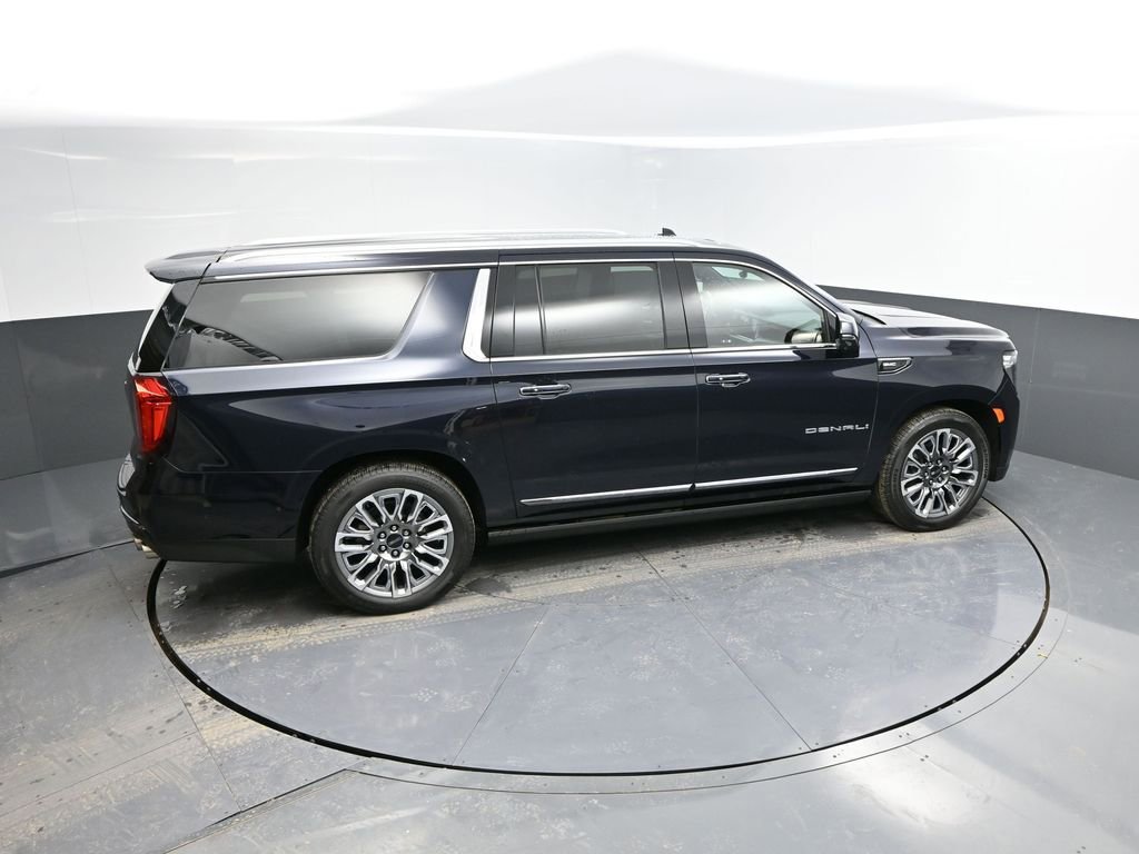 Used 2023 GMC Yukon XL Denali Ultimate image 33