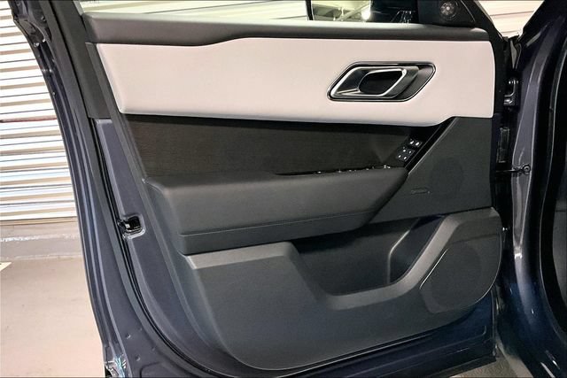 Certified 2026 Land Rover Range Rover Velar Dynamic SE AWD/4WD image 26