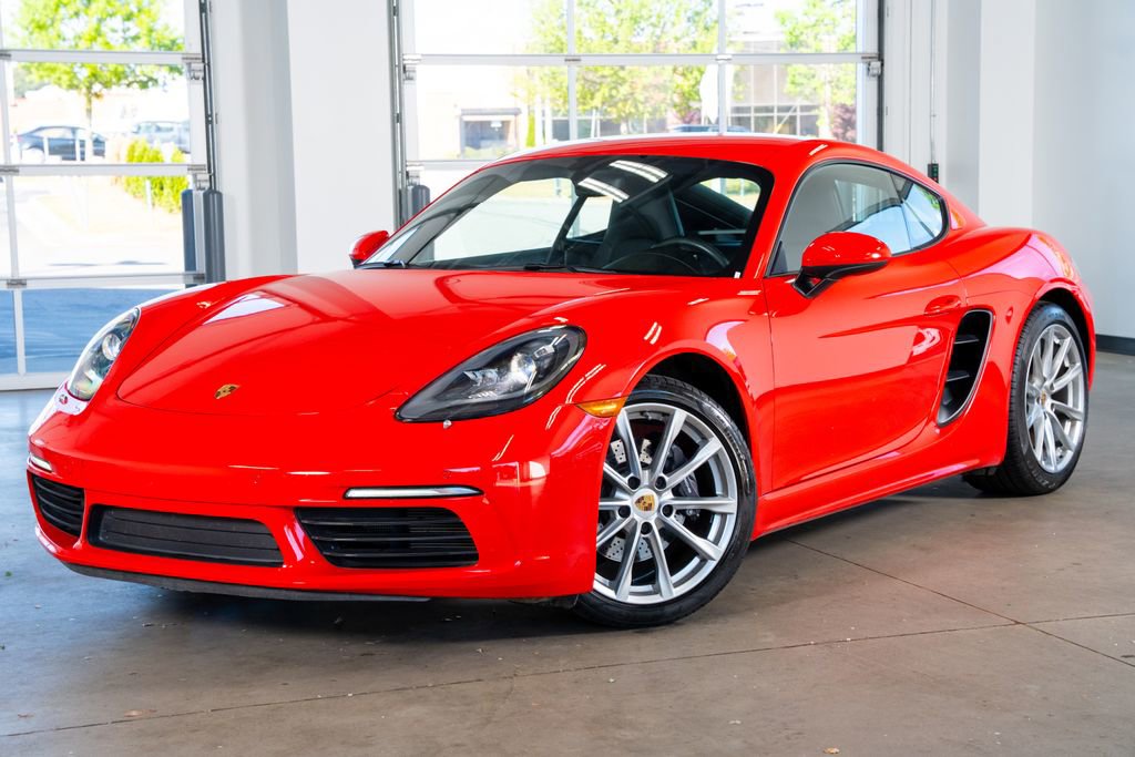 Used 2019 Porsche 718 Cayman RWD image 2
