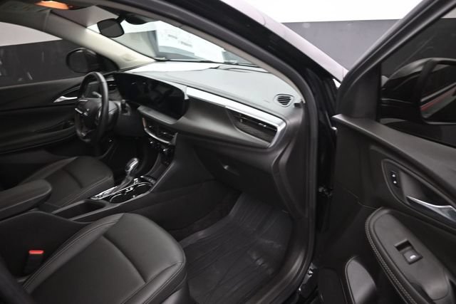 Used 2024 Buick Encore GX Sport Touring w/ Experience Buick Package AWD/4WD image 9