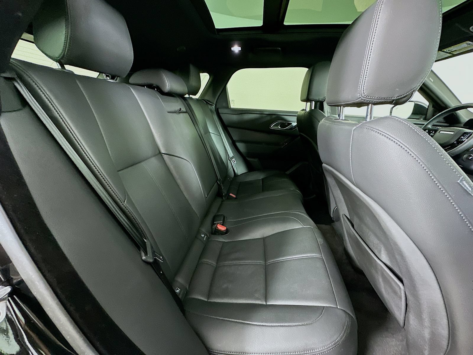 Used 2026 Land Rover Range Rover Velar S AWD/4WD image 41