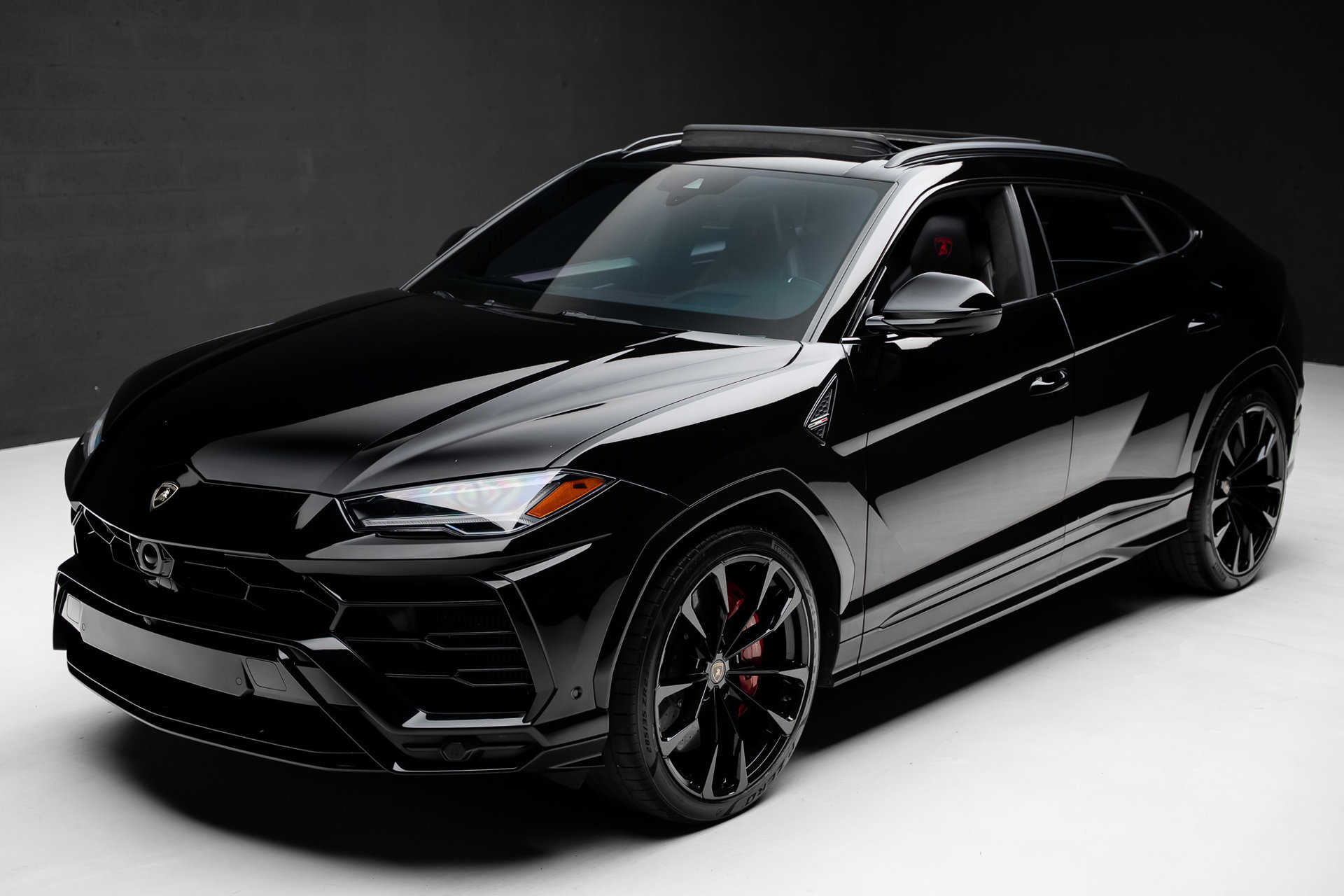 Used 2019 Lamborghini Urus AWD/4WD image 5
