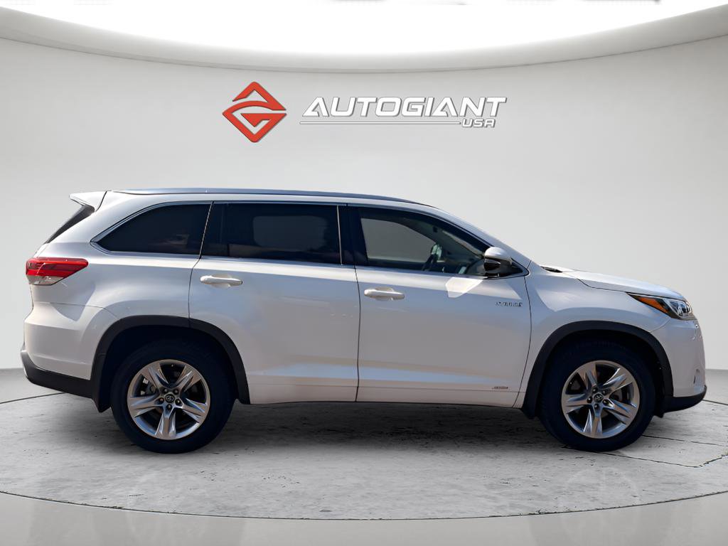 Used 2017 Toyota Highlander Limited AWD/4WD image 6