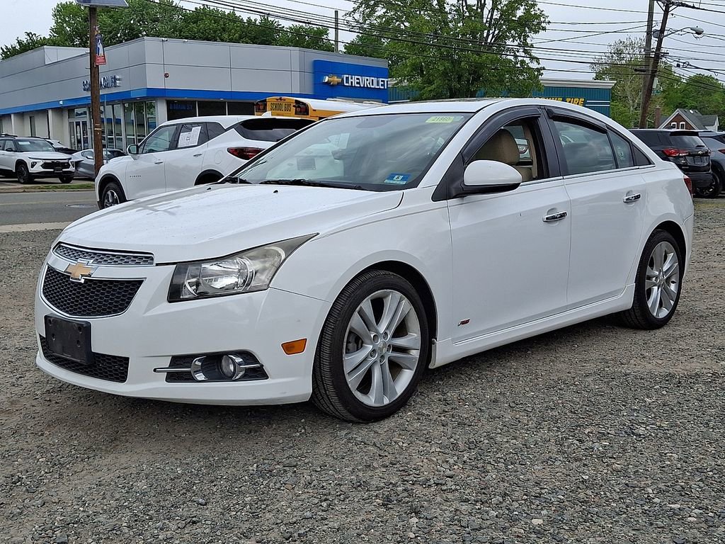Used 2014 Chevrolet Cruze LTZ w/ RS Package FWD image 3