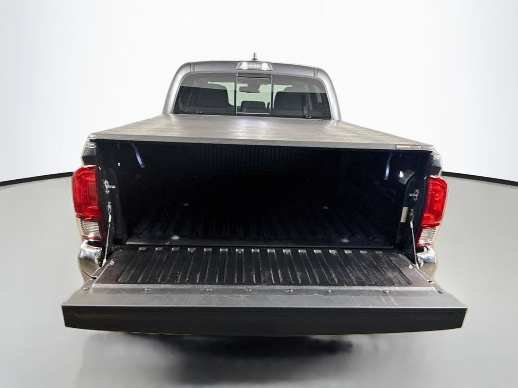 Used 2023 Toyota Tacoma SR5 RWD image 21