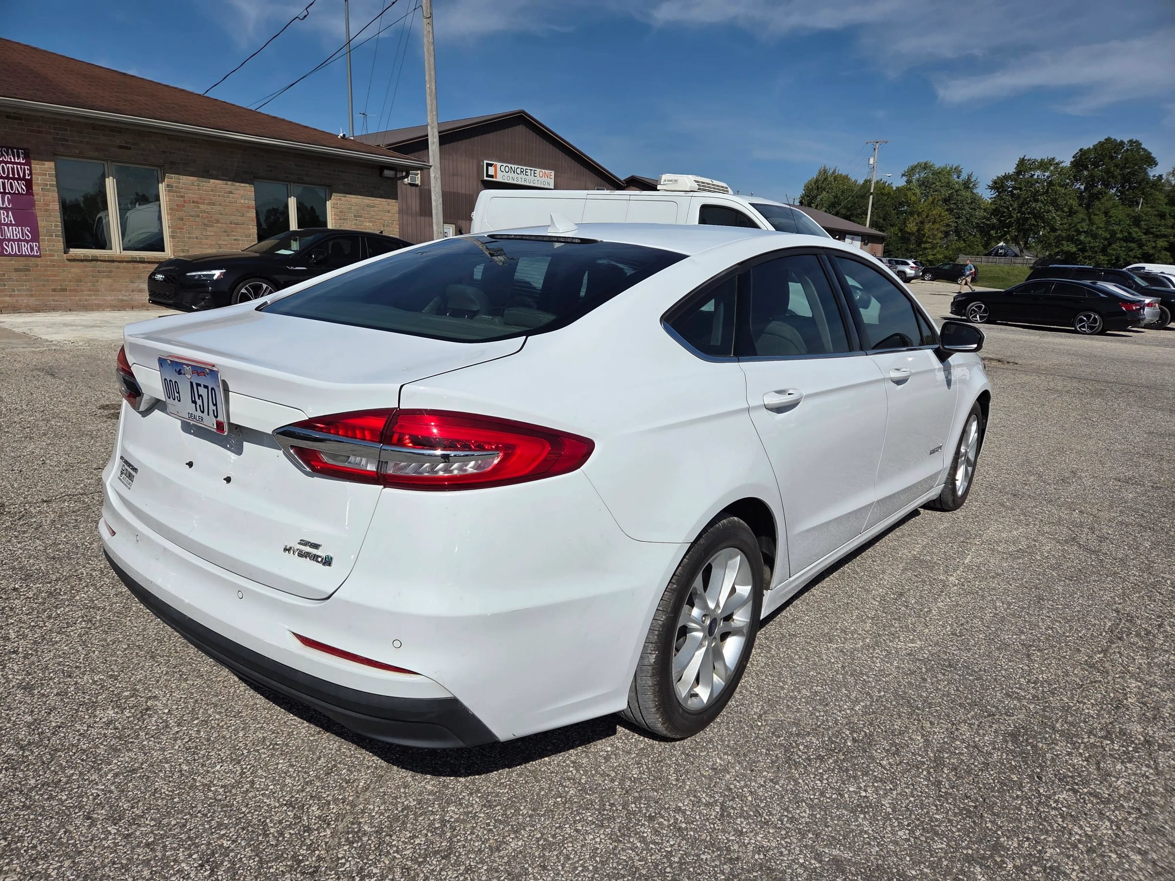 Used 2019 Ford Fusion SE FWD image 6
