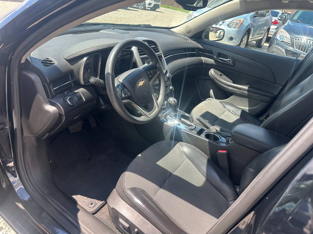 Used 2016 Chevrolet Malibu LT w/ Power Convenience Package FWD image 10