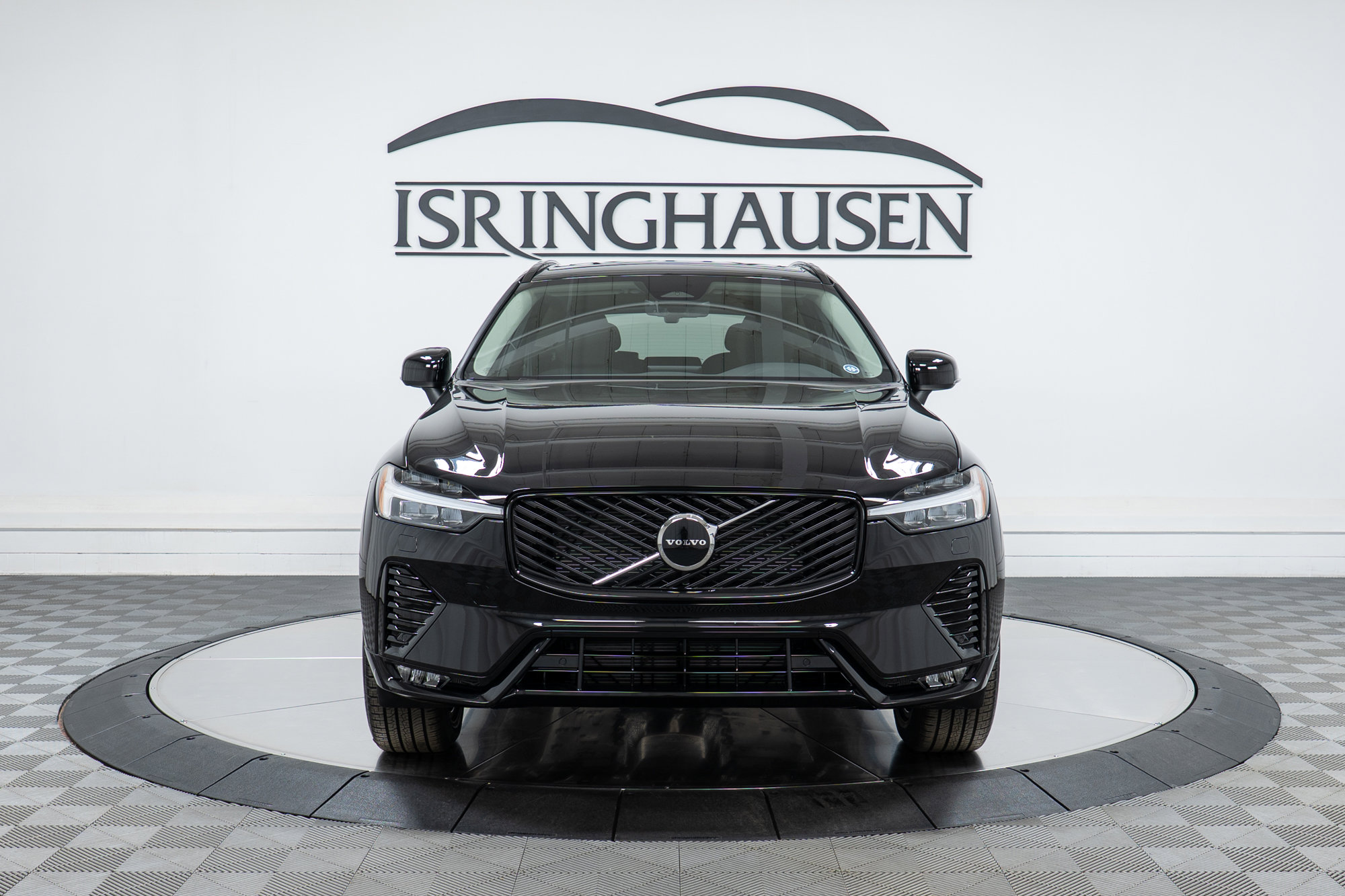 New 2026 Volvo XC60 B5 Core w/ Climate Package image 2