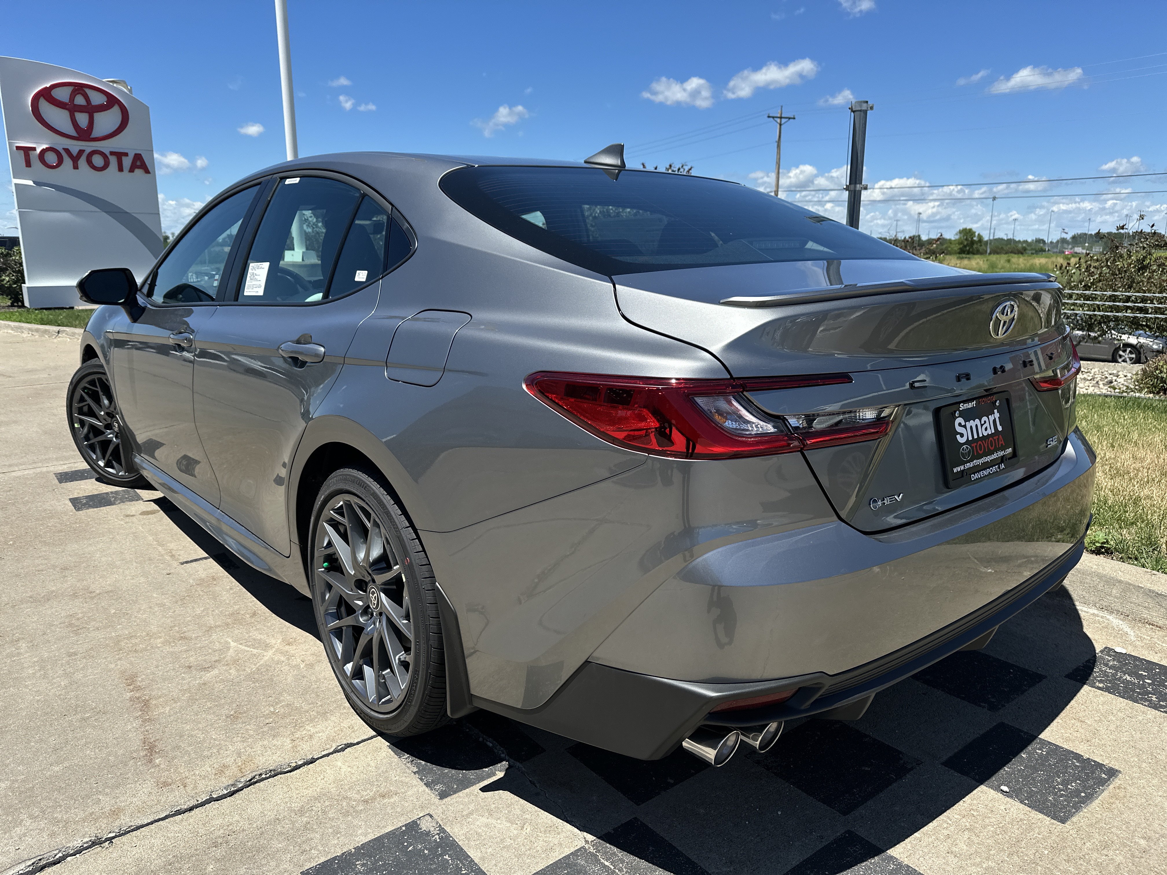 New 2026 Toyota Camry SE w/ Convenience Package FWD image 4
