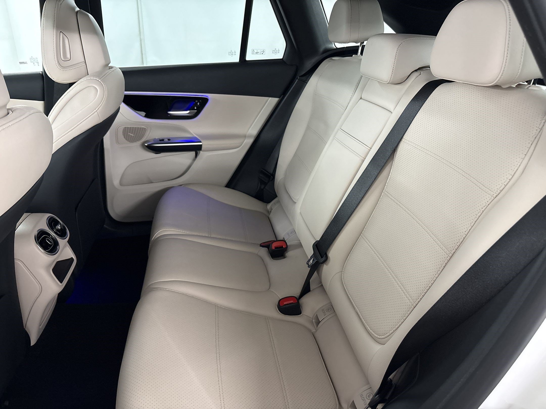 Certified 2025 Mercedes-Benz GLC 350e 4MATIC image 22