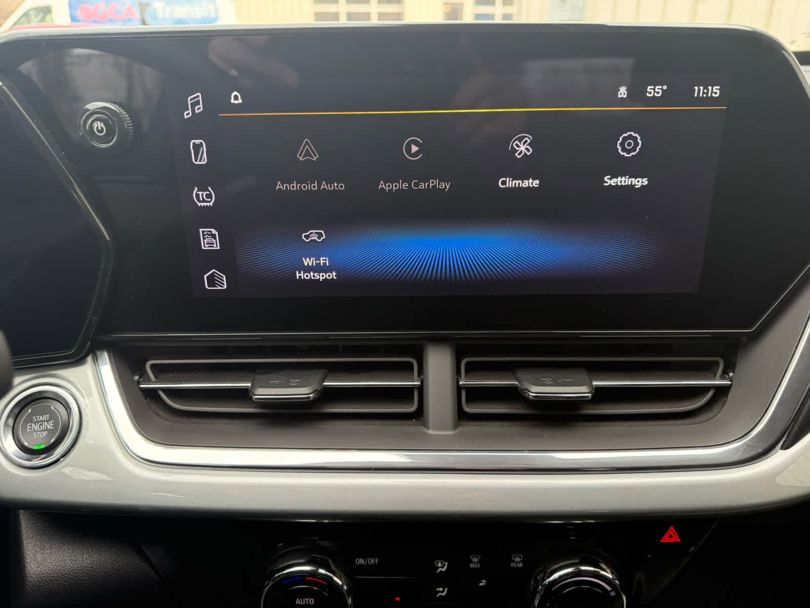 Used 2025 Chevrolet Trax LT w/ LT Convenience Package image 16