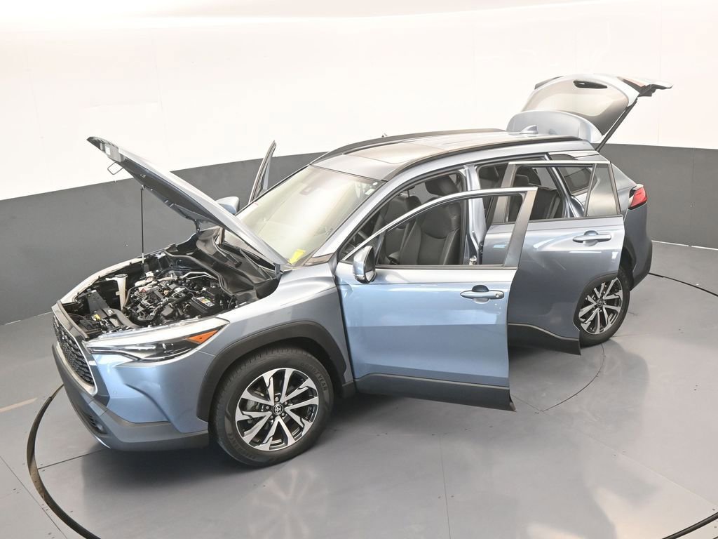 Used 2022 Toyota Corolla Cross XLE image 70