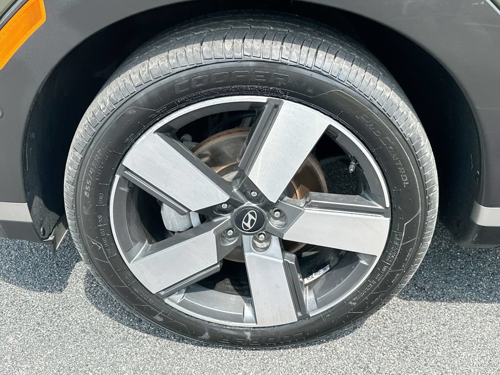 Used 2024 Hyundai Santa Fe Limited AWD/4WD image 22