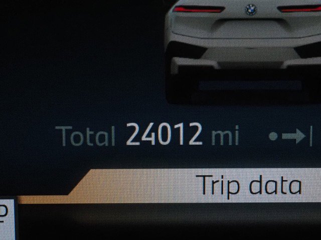 Used 2024 BMW iX xDrive50 w/ Sport Package image 23