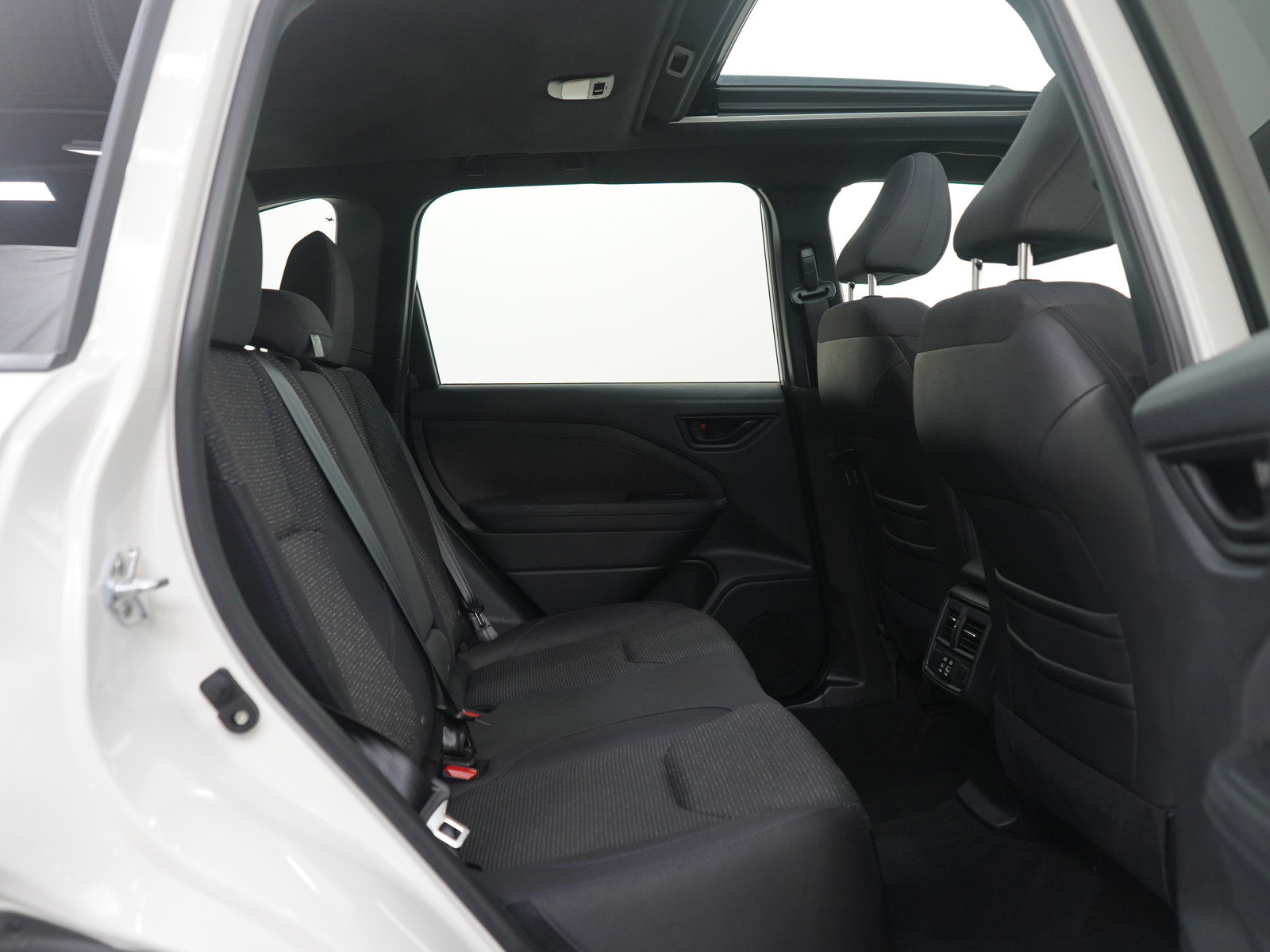 Used 2025 Subaru Forester Premium image 12