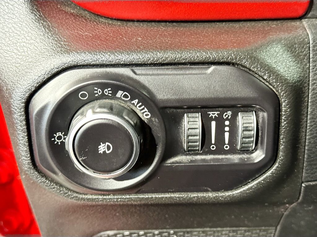 Used 2018 Jeep Wrangler Unlimited Rubicon image 17