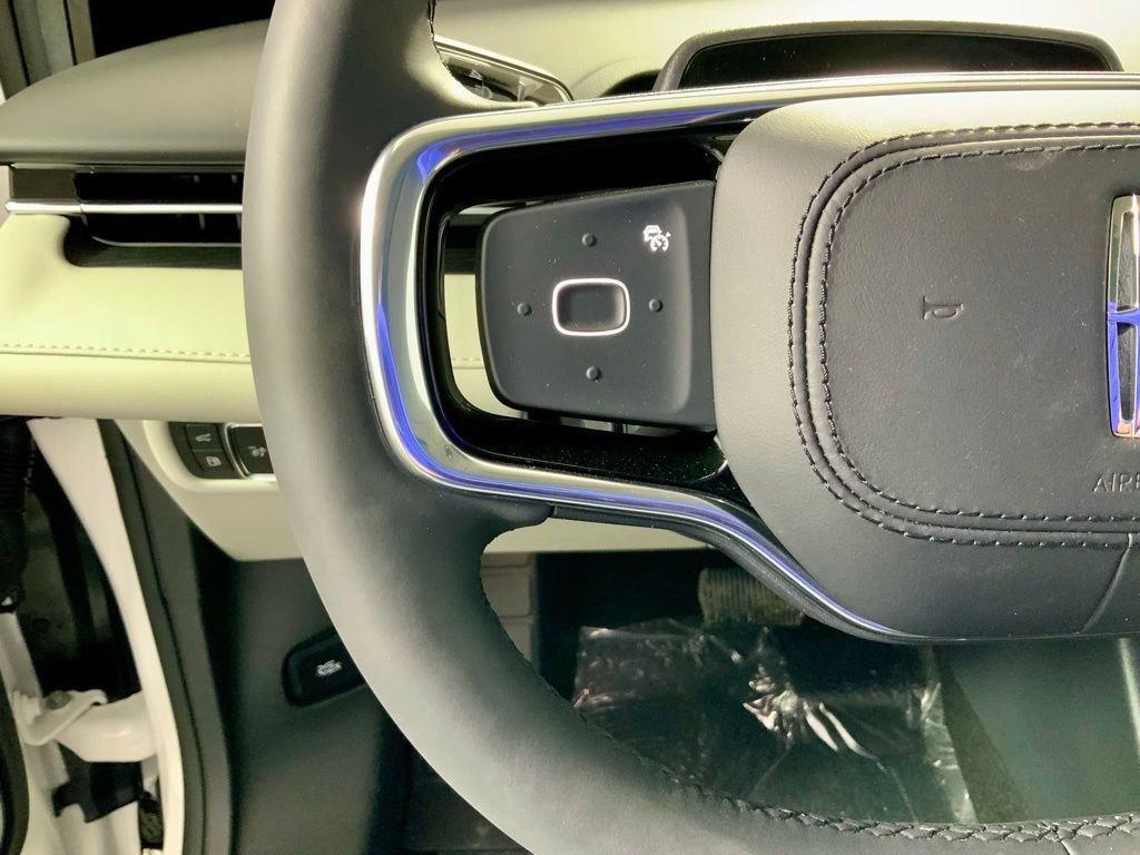 New 2026 Lincoln Nautilus Reserve image 23