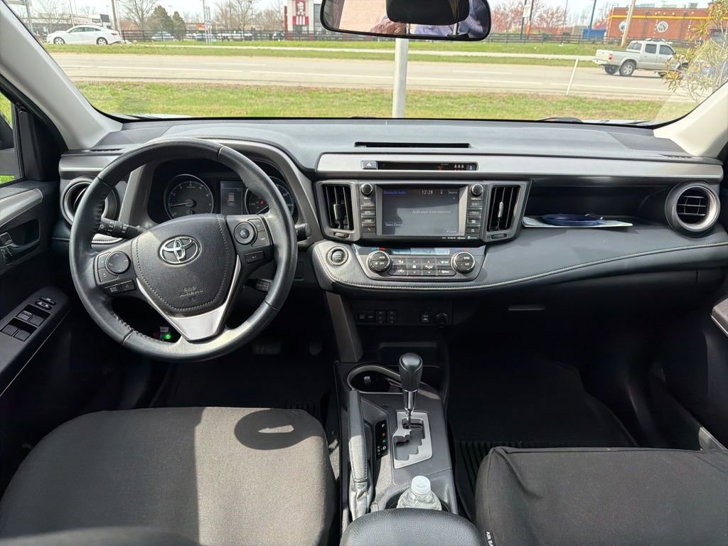 Used 2018 Toyota RAV4 XLE image 5