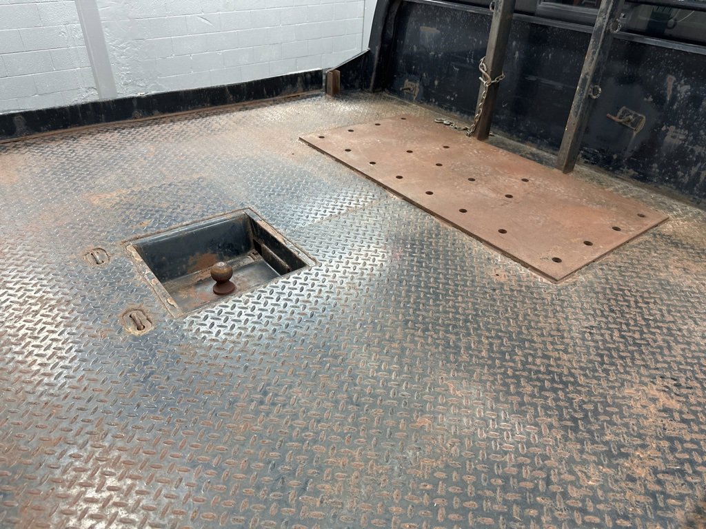 Used 2008 Ford F550 4x4 Crew Cab Super Duty image 11