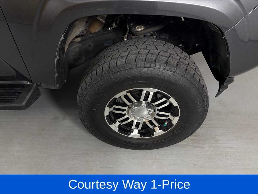 Used 2018 Toyota Tacoma SR w/ SR Convenience Package AWD/4WD image 13
