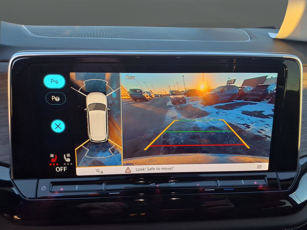 New 2026 Volkswagen Atlas SEL Premium R-Line image 24