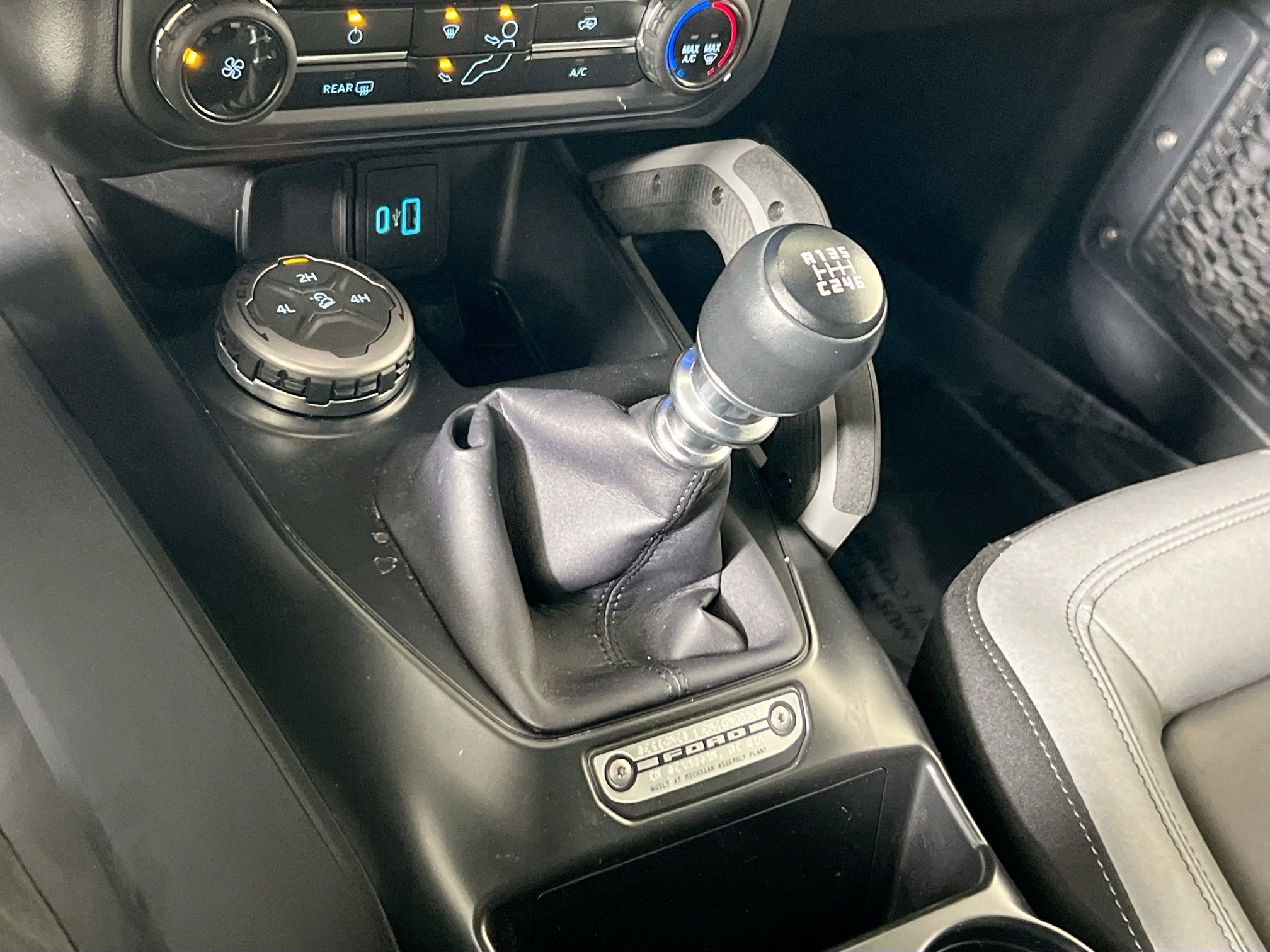 Used 2024 Ford Bronco Big Bend image 16