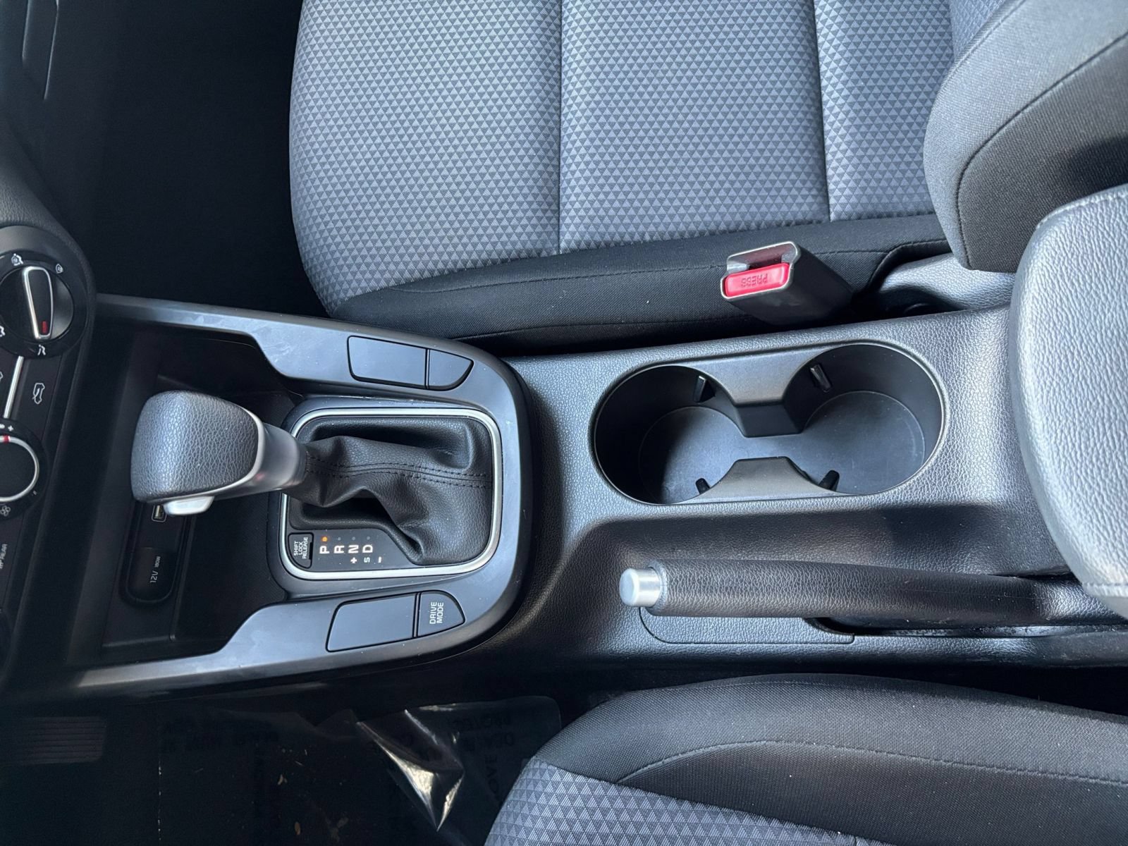 Used 2025 Kia Soul LX w/ LX Technology Package FWD image 38