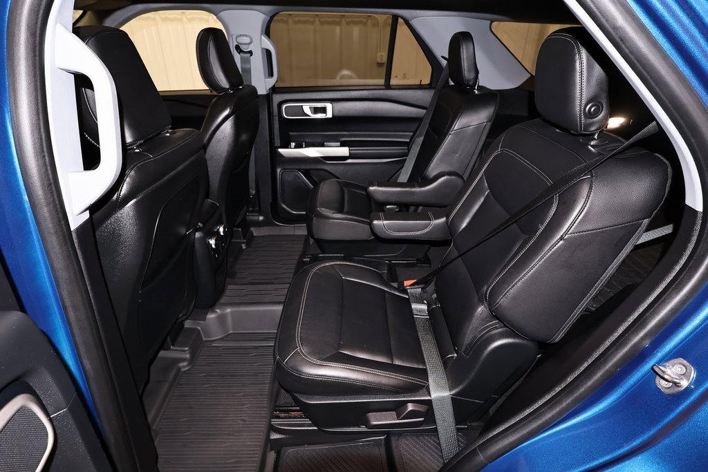 Certified 2020 Ford Explorer XLT w/ Equipment Group 202A image 16