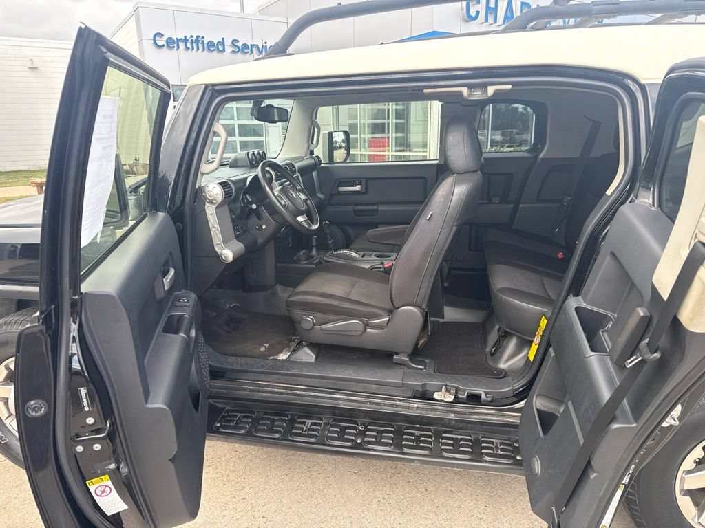 Used 2014 Toyota FJ Cruiser 4WD w/ Convenience Package image 12