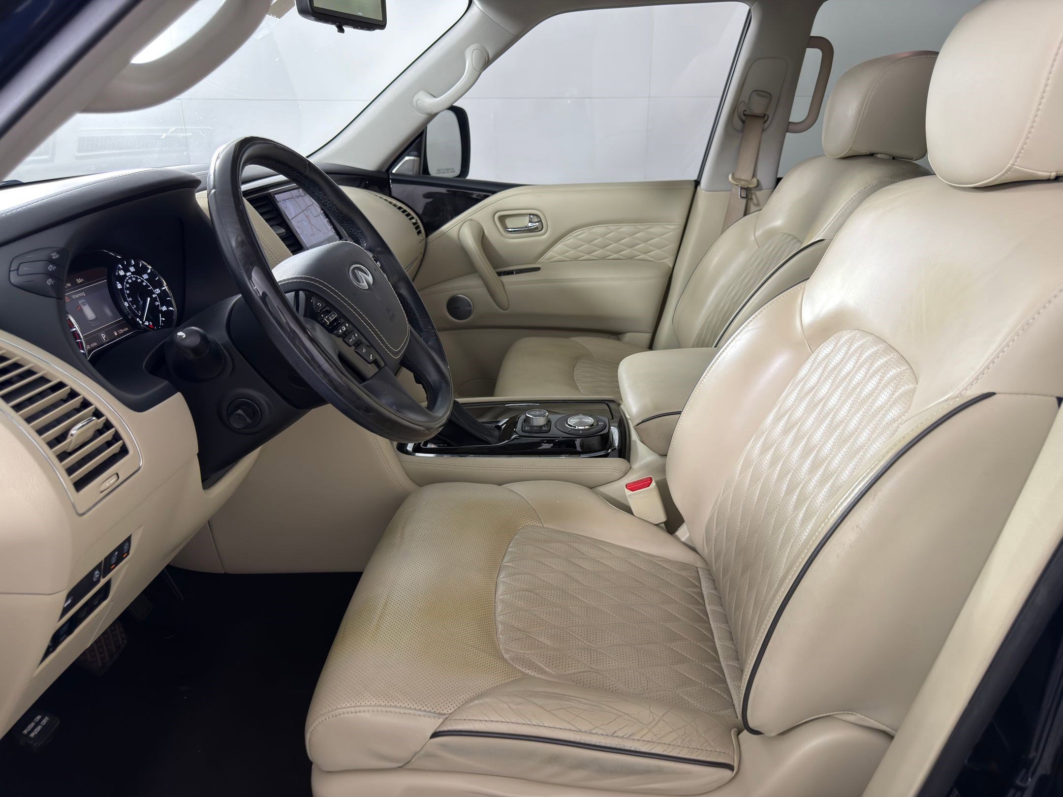Used 2020 INFINITI QX80 Luxe w/ Sensory Package image 5
