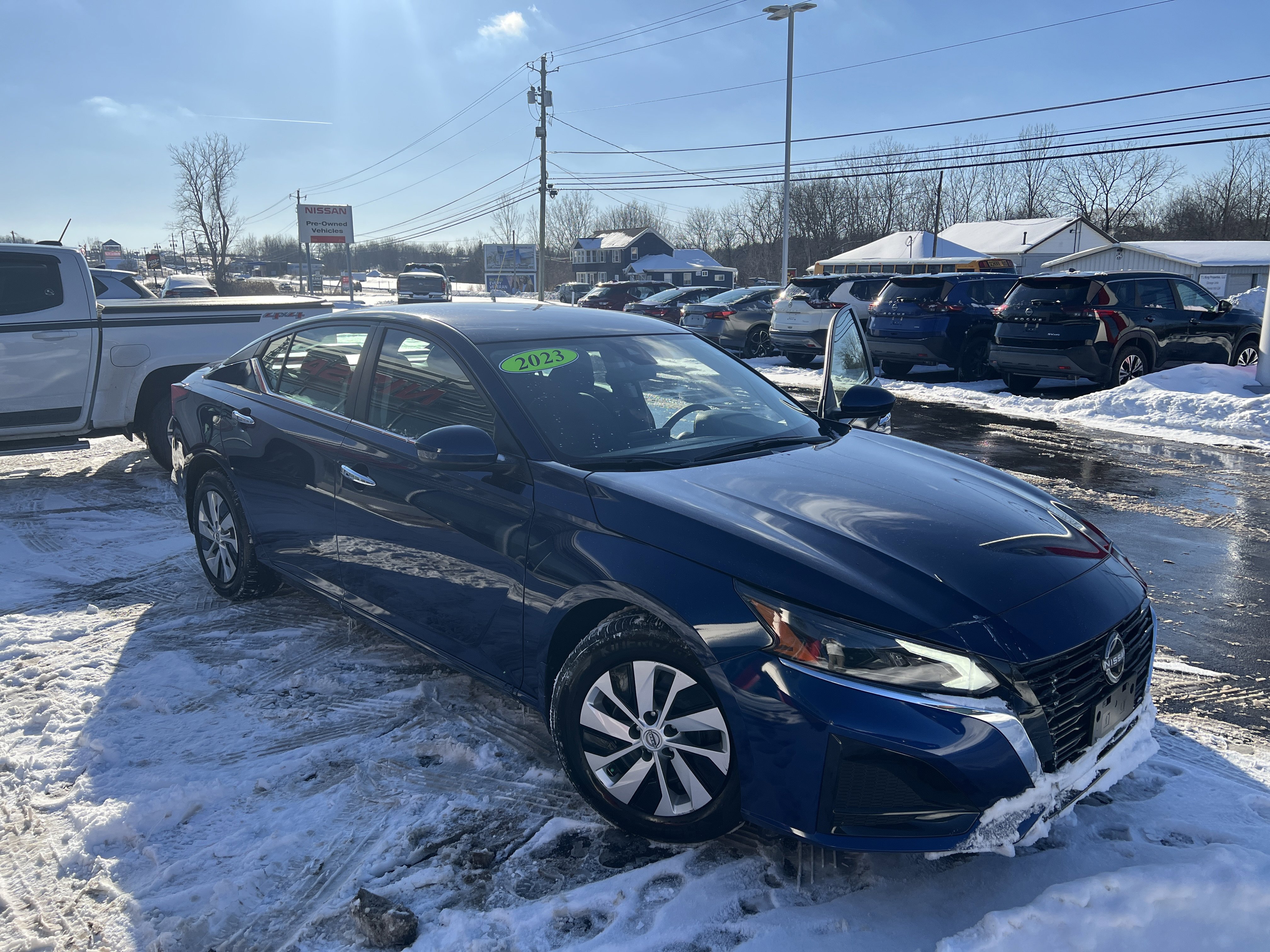 Used 2023 Nissan Altima 2.5 S image 13