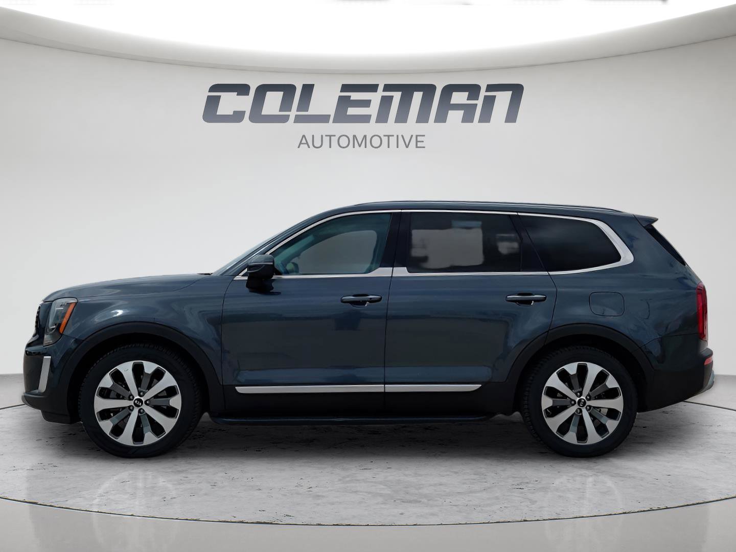 Used 2020 Kia Telluride S AWD/4WD image 2