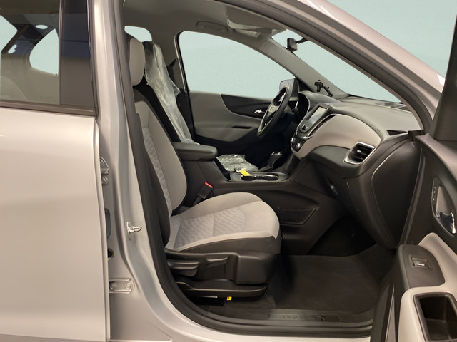 Used 2018 Chevrolet Equinox LS AWD/4WD image 21