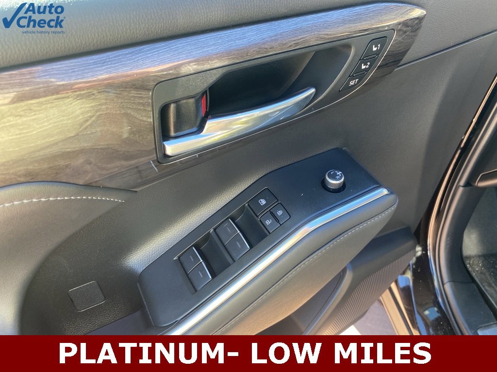 Used 2022 Toyota Highlander Platinum image 23