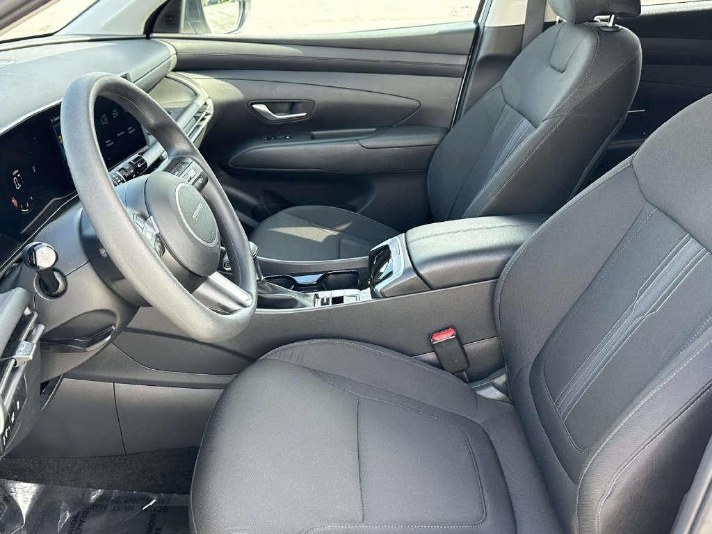 Certified 2025 Hyundai Tucson SEL AWD/4WD image 16