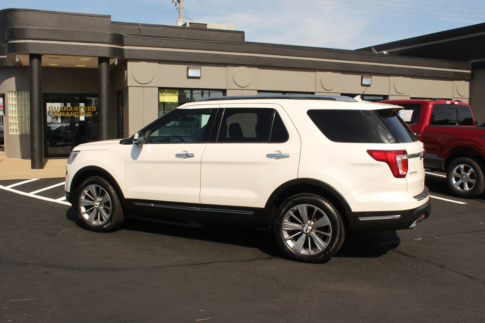 Used 2018 Ford Explorer Limited w/ Equipment Group 301A AWD/4WD image 5