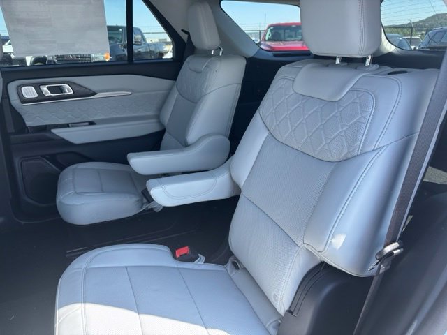 New 2026 Ford Explorer Platinum w/ LUX Leather Package AWD/4WD image 16
