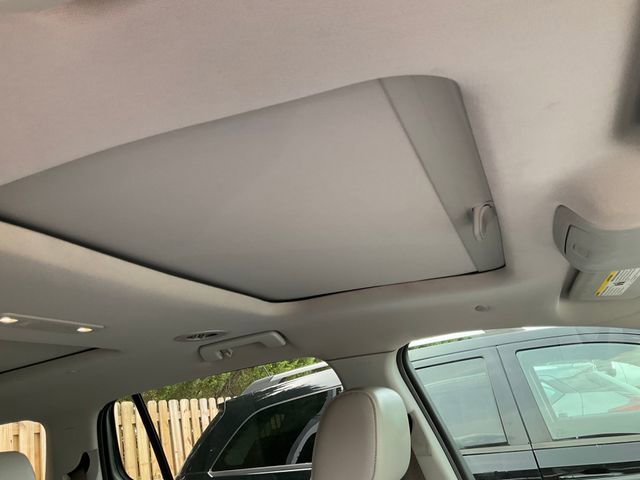 Used 2017 GMC Acadia SLT FWD image 11