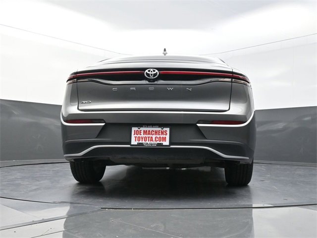 Used 2023 Toyota Crown XLE image 32