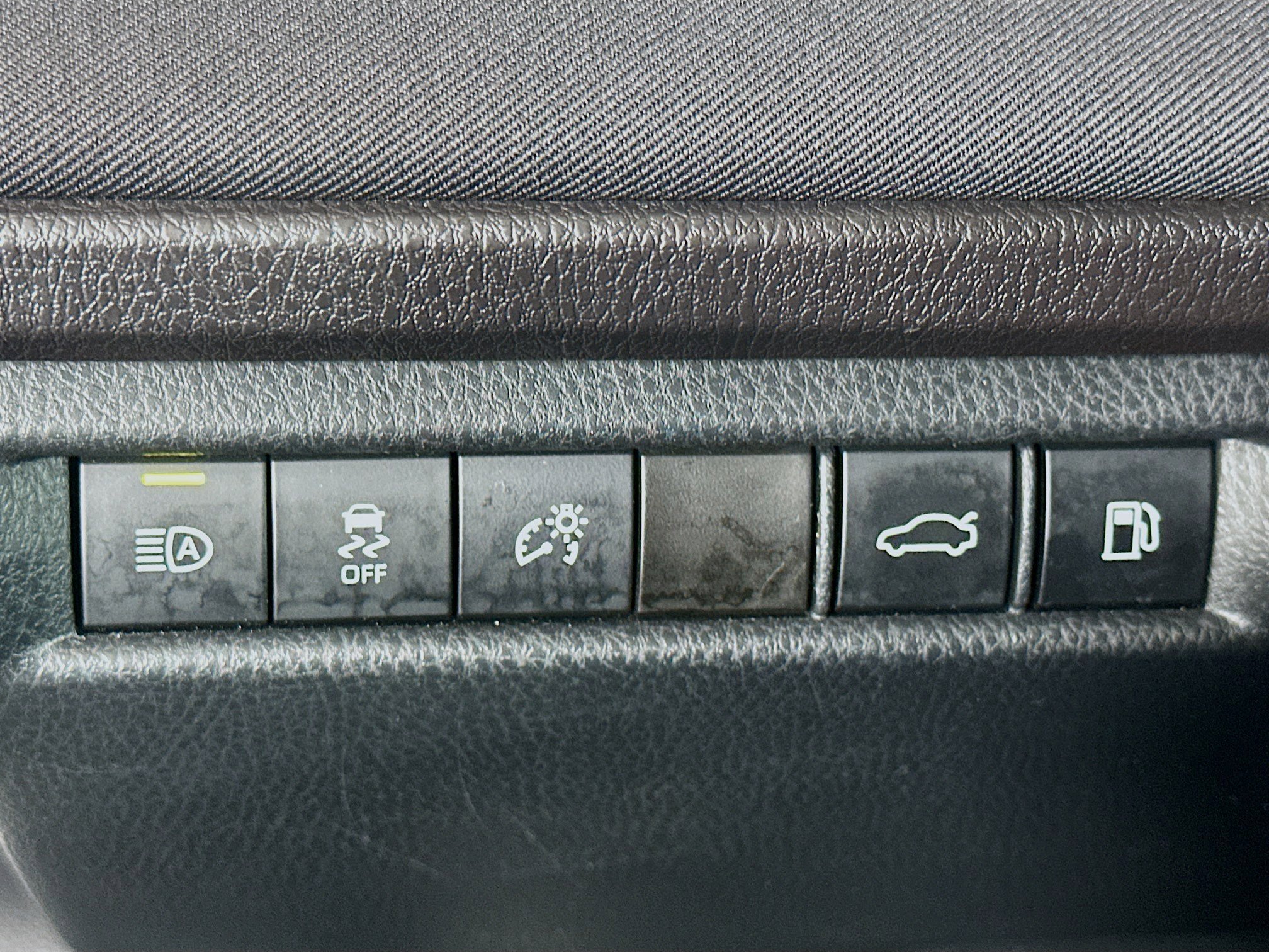 Used 2025 Toyota Camry LE image 17