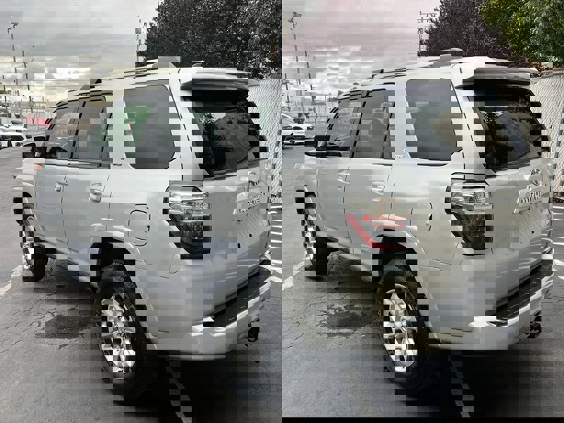 Used 2024 Toyota 4Runner SR5 Premium image 5