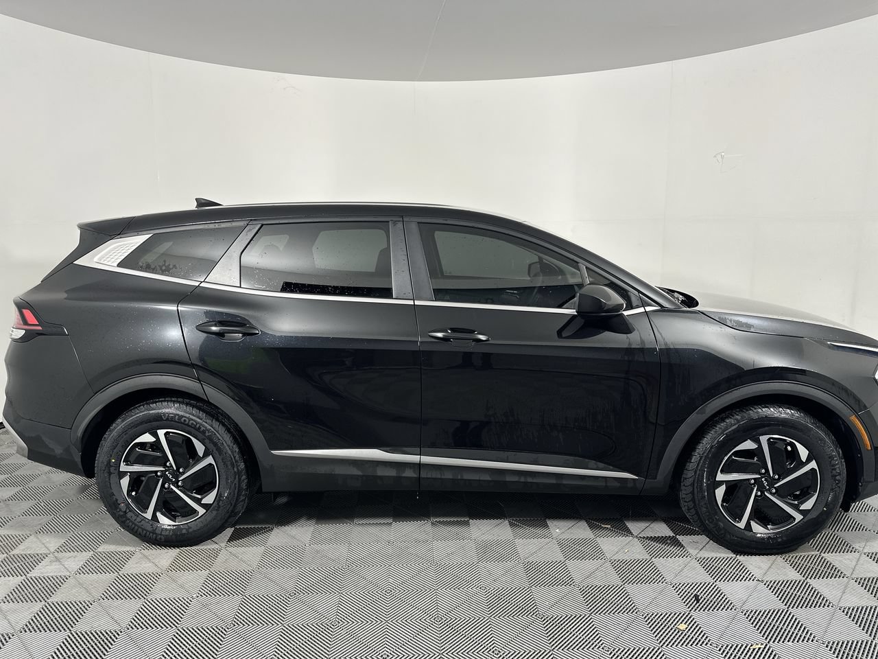 Certified 2023 Kia Sportage LX FWD image 18