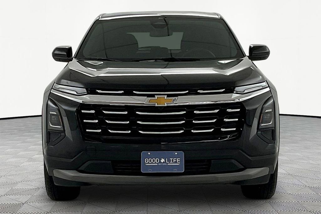 Used 2025 Chevrolet Equinox LT AWD/4WD image 2