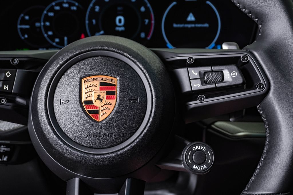 New 2026 Porsche Cayenne Coupe AWD/4WD image 19