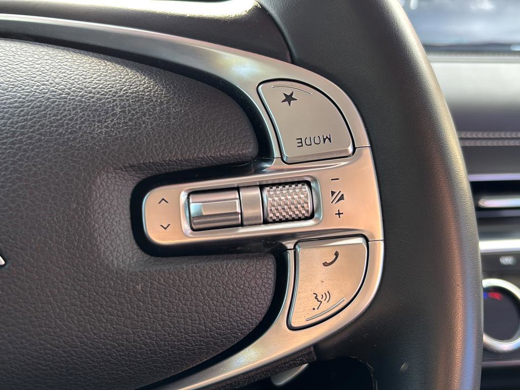 Used 2023 Genesis GV80 2.5T w/ Prestige 20" Package image 27