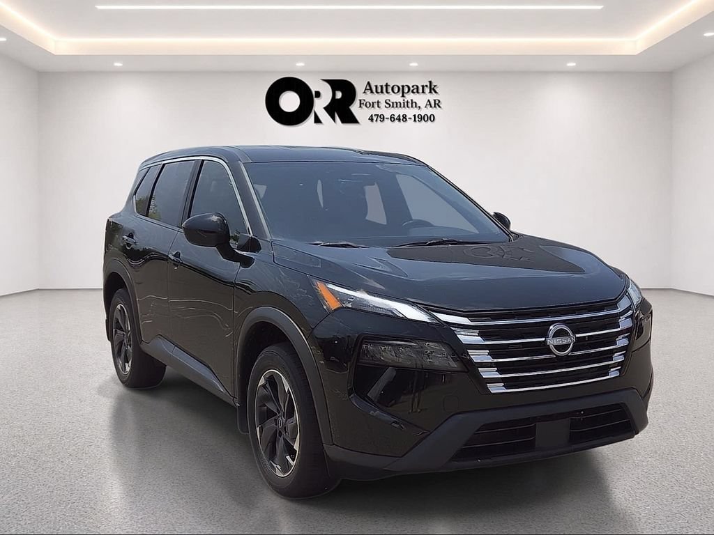 Used 2025 Nissan Rogue SV