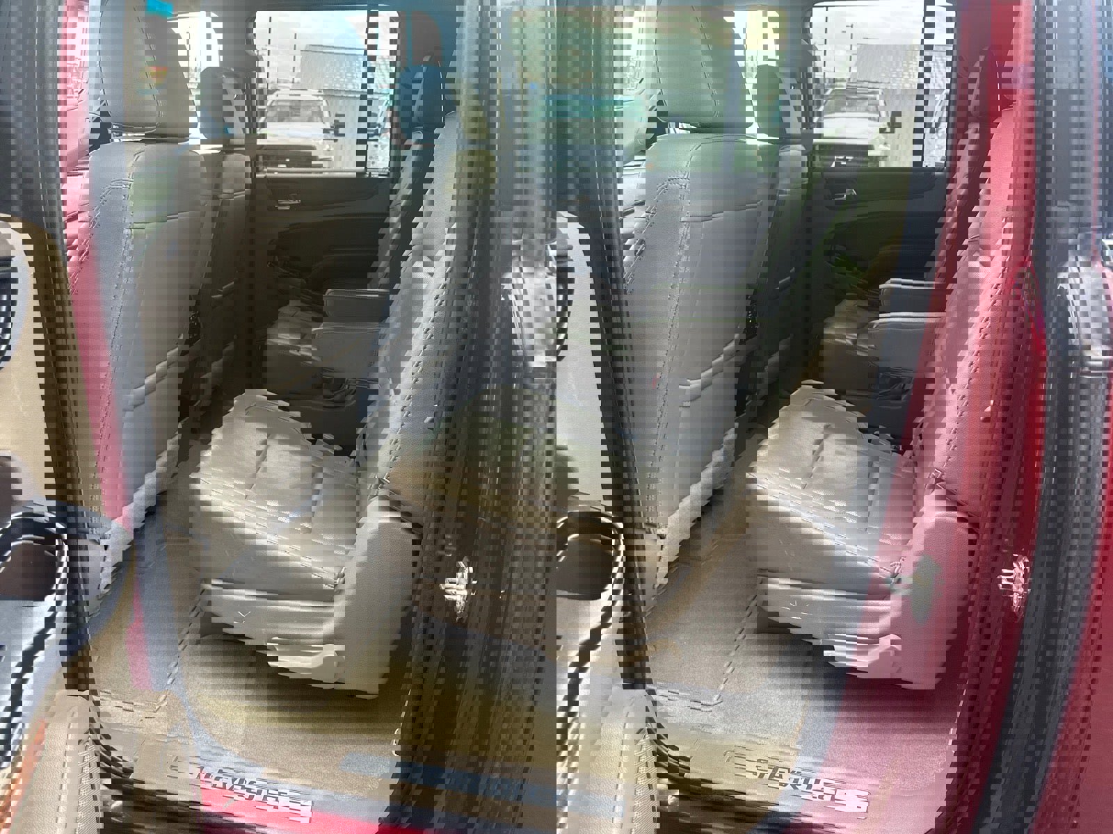 Used 2017 Chevrolet Suburban Premier image 14