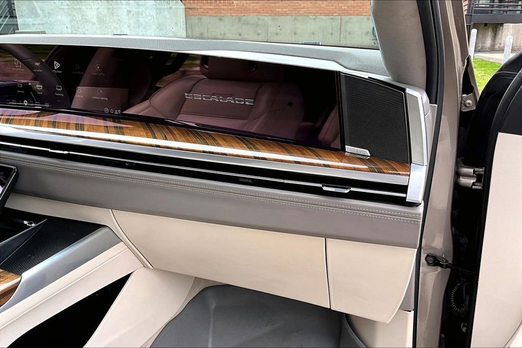 Used 2025 Cadillac Escalade Sport Platinum image 21