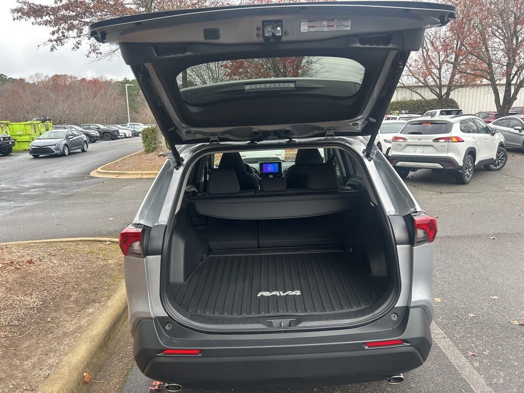 New 2025 Toyota RAV4 XLE image 17